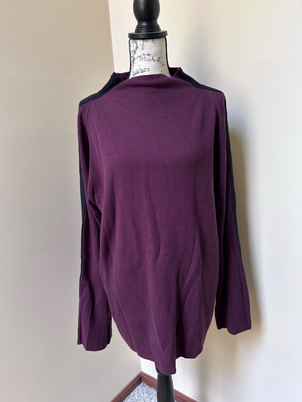 Trouve Plum and Black Long-Sleeve Ribbed Sweater